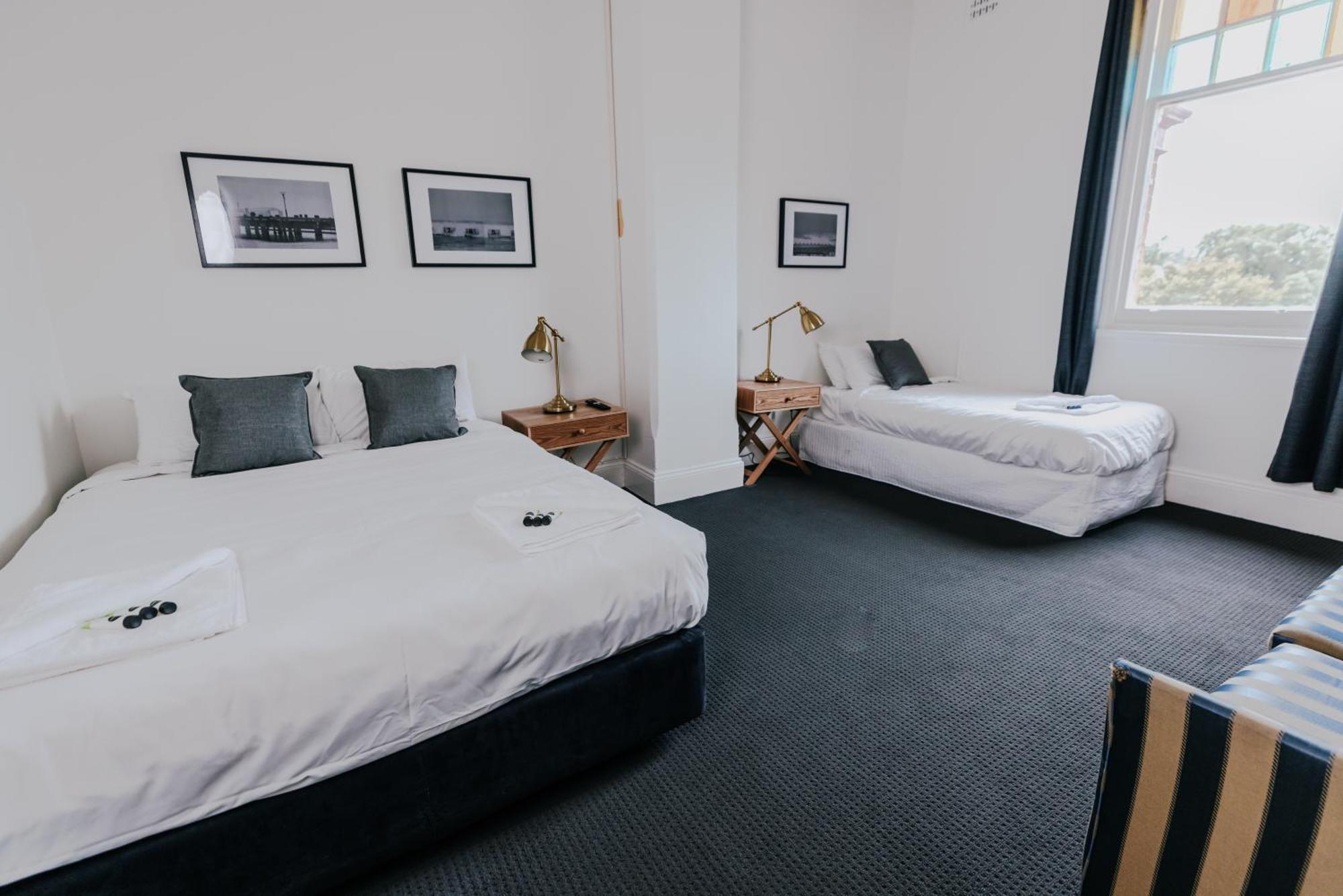 Holmesville Hotel Oda fotoğraf